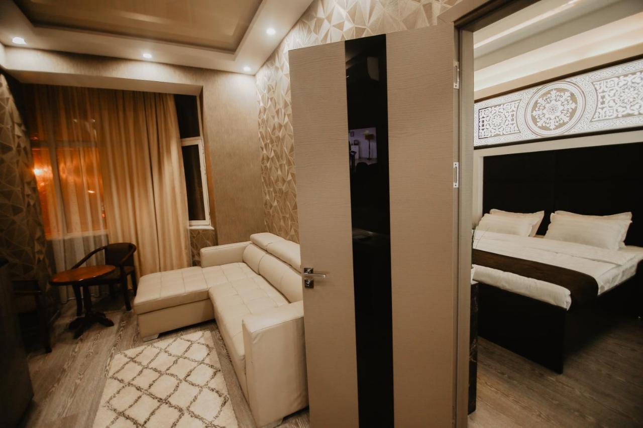 Safir Business Hotel O ドゥシャンベ エクステリア 写真